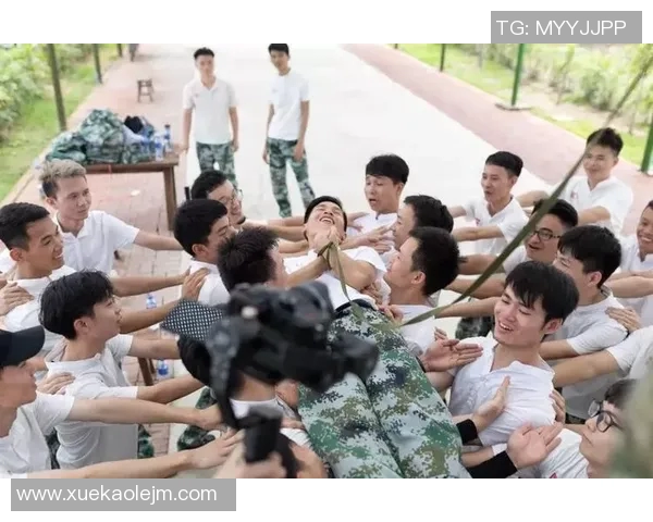 上海极限运动队团队协作引发热议探讨运动员之间的默契与争议 上海极限运动队团队协作引发热议探讨运动员之间的默契与争议